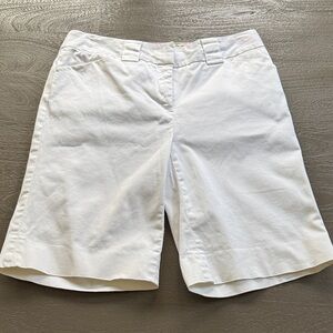 Lilly Pulitzer Classic White Bermuda Shorts, size 4,  10” inseam, like new